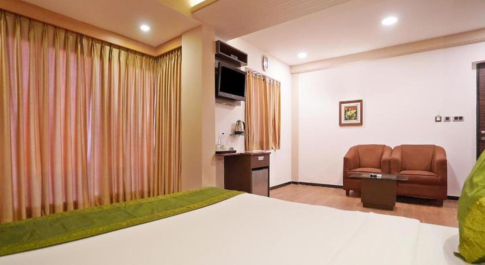 Gold Coast Beach Resort Puri Exterior photo